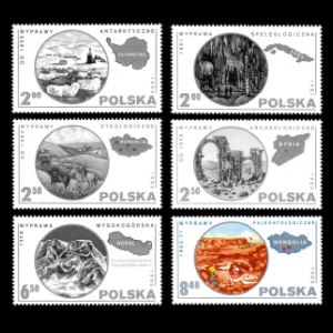 Dinosaur fossil and paleontologists at work on stamp of Poland 1980