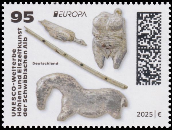 The Lion-man on the right side of the Souvenir-Sheet