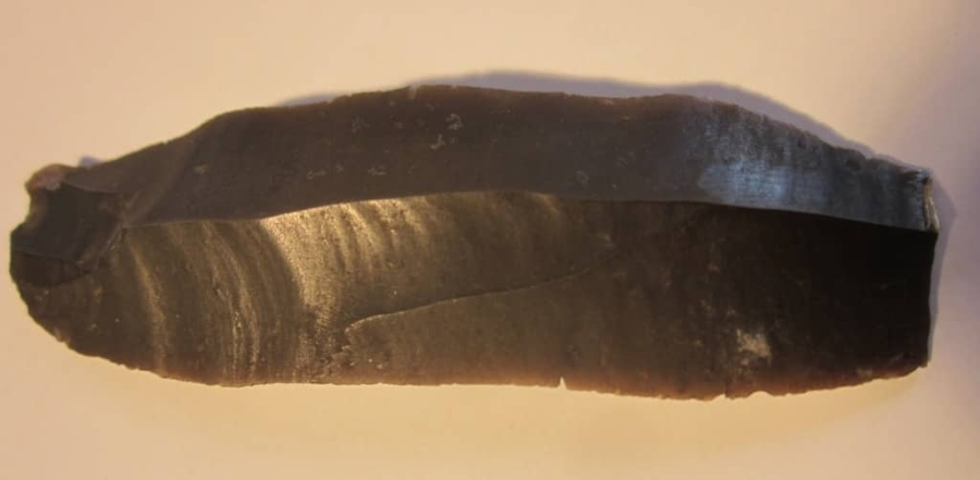 Flint knife from Paleolit times