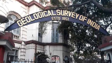 The entrance to the Indian Geological Survey