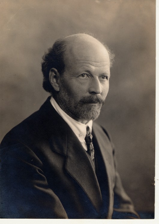 Bernhard Hauff